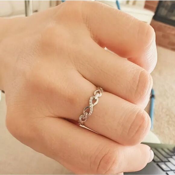 925 sterling silver infinity diamond Promise ring sz 6 main image 5